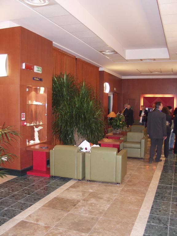 Hotel Mareschi Palace ノヴァーラ エクステリア 写真