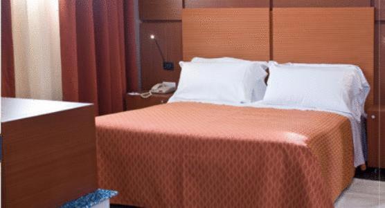 Hotel Mareschi Palace ノヴァーラ 部屋 写真
